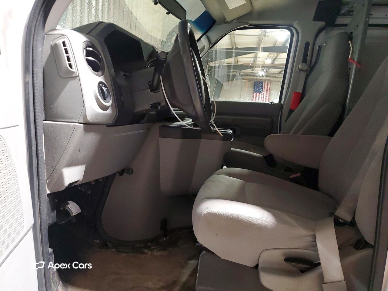Ford Econoline 2012