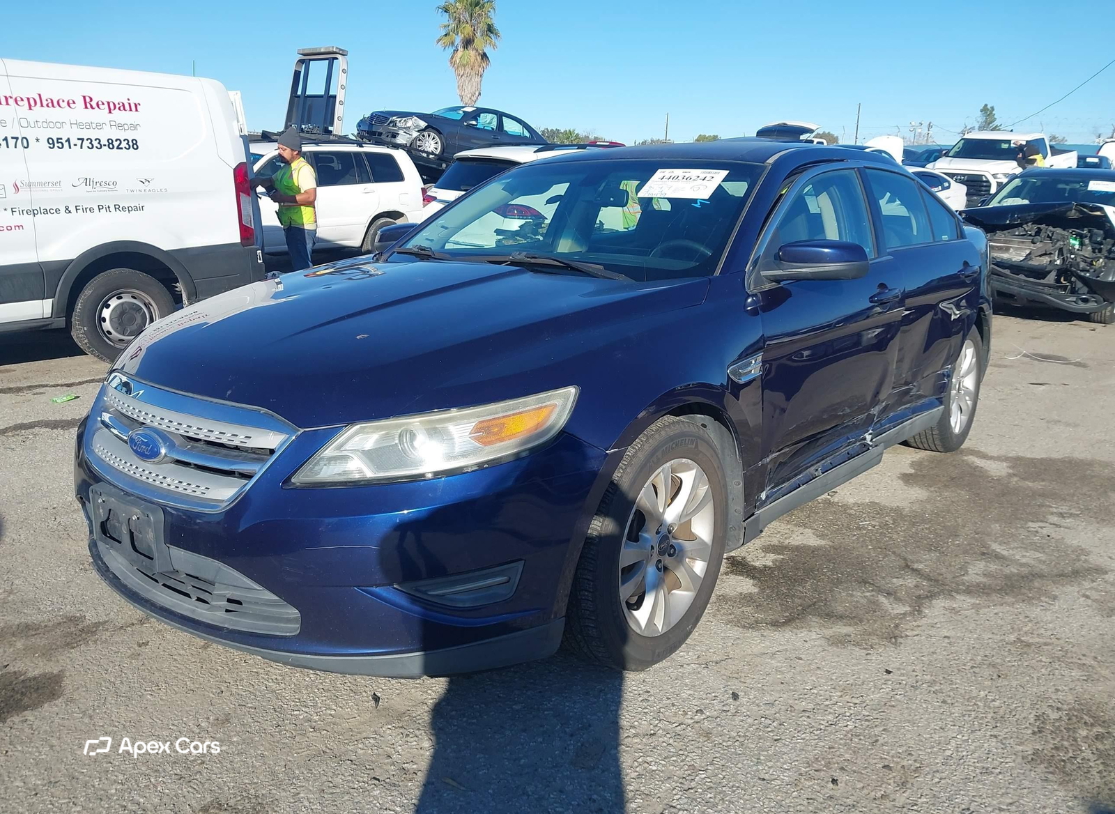 Ford Taurus 2011