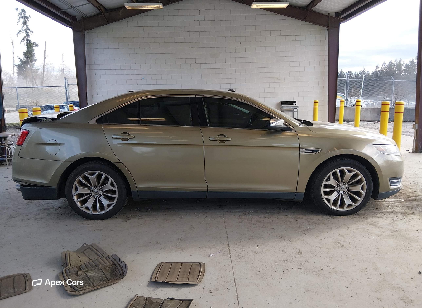 Ford Taurus 2013