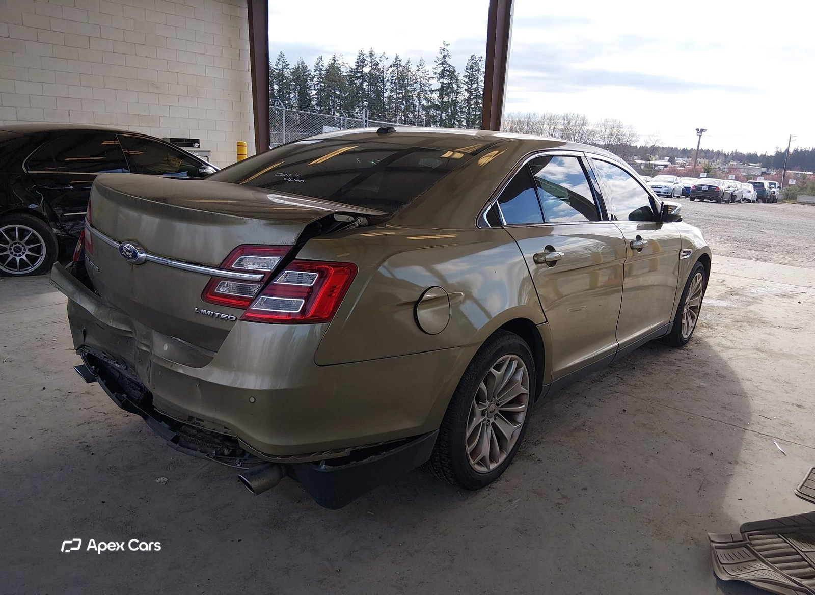 Ford Taurus 2013