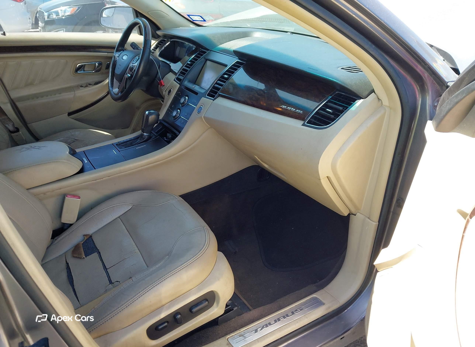 Ford Taurus 2014