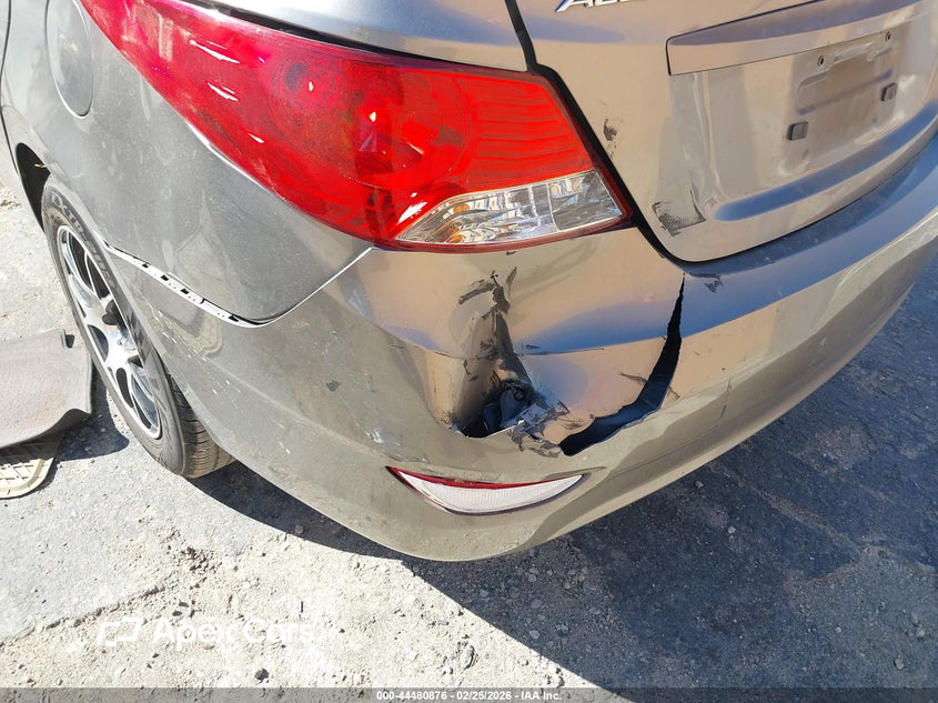 Hyundai Accent 2013