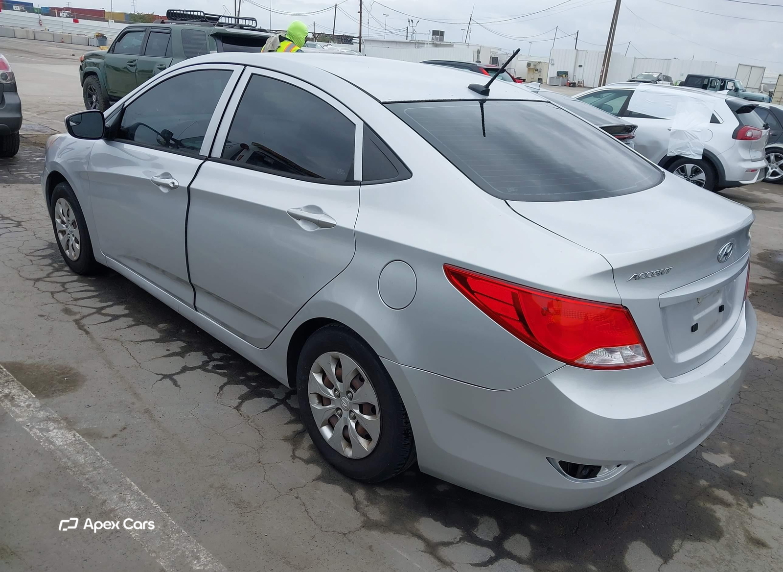 Hyundai Accent 2015
