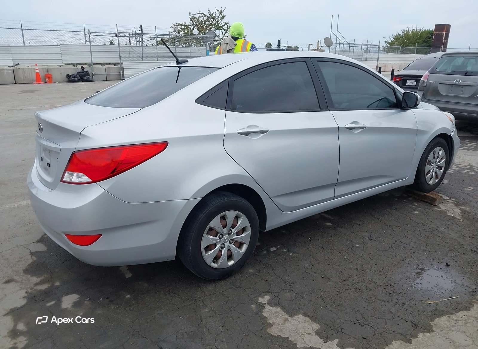 Hyundai Accent 2015