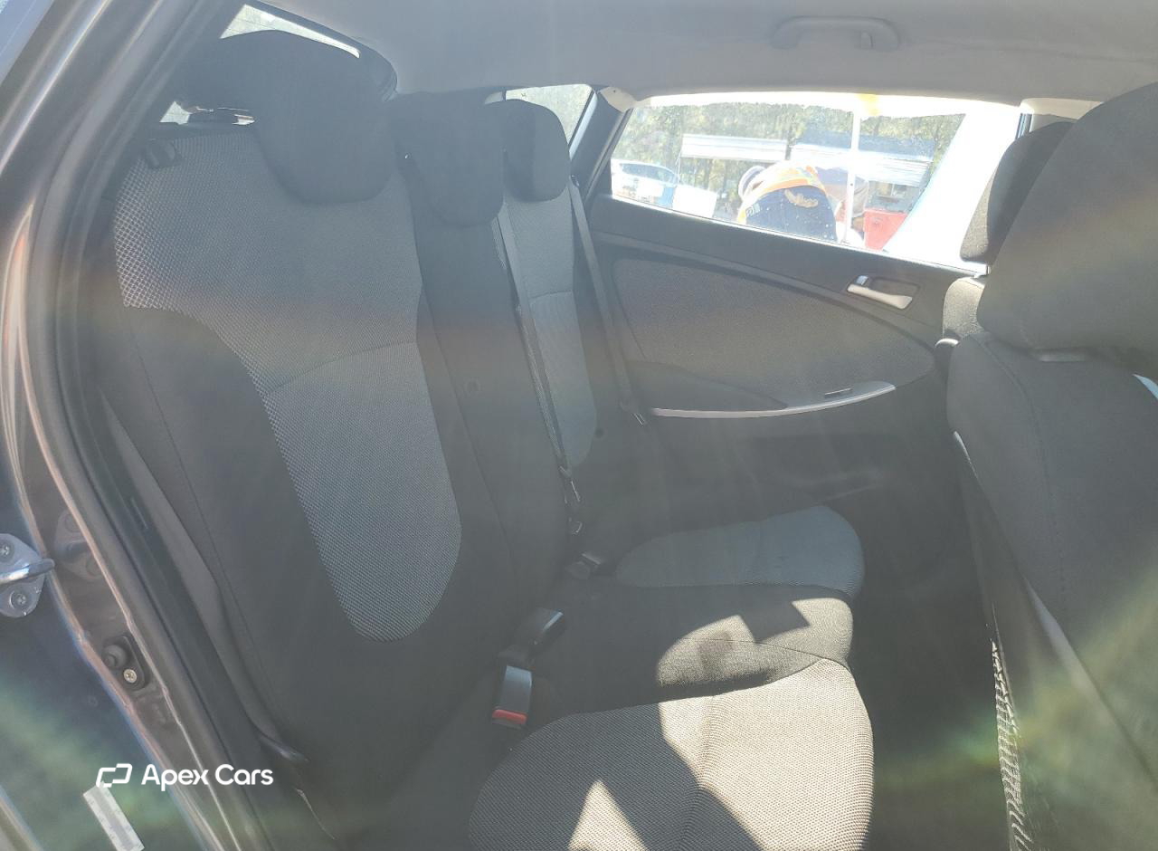 Hyundai Accent 2012