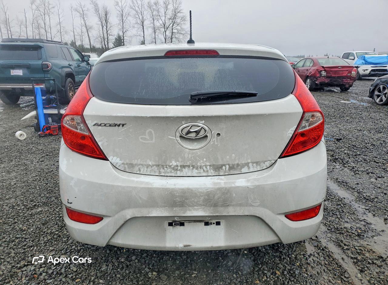 Hyundai Accent 2015