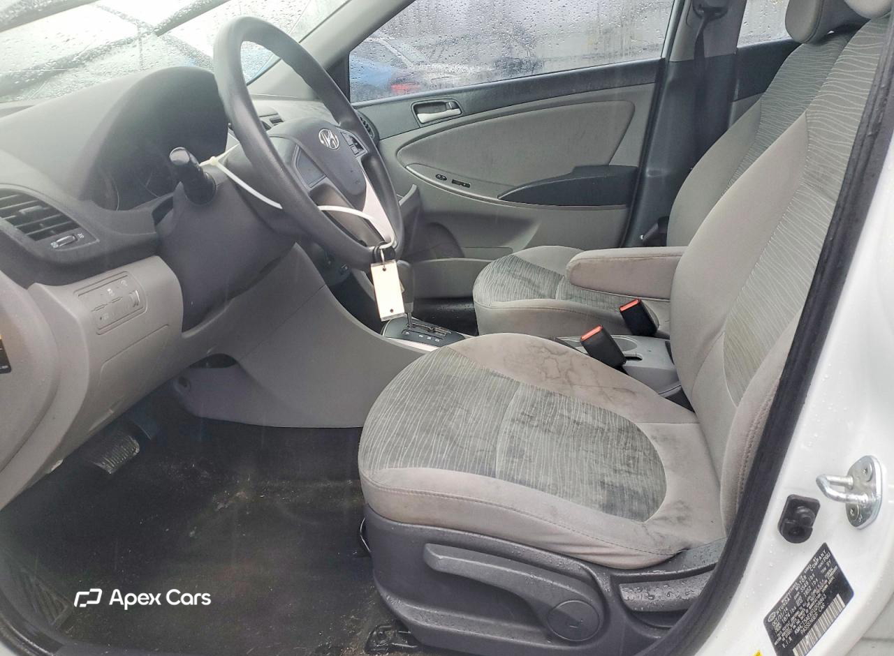 Hyundai Accent 2015