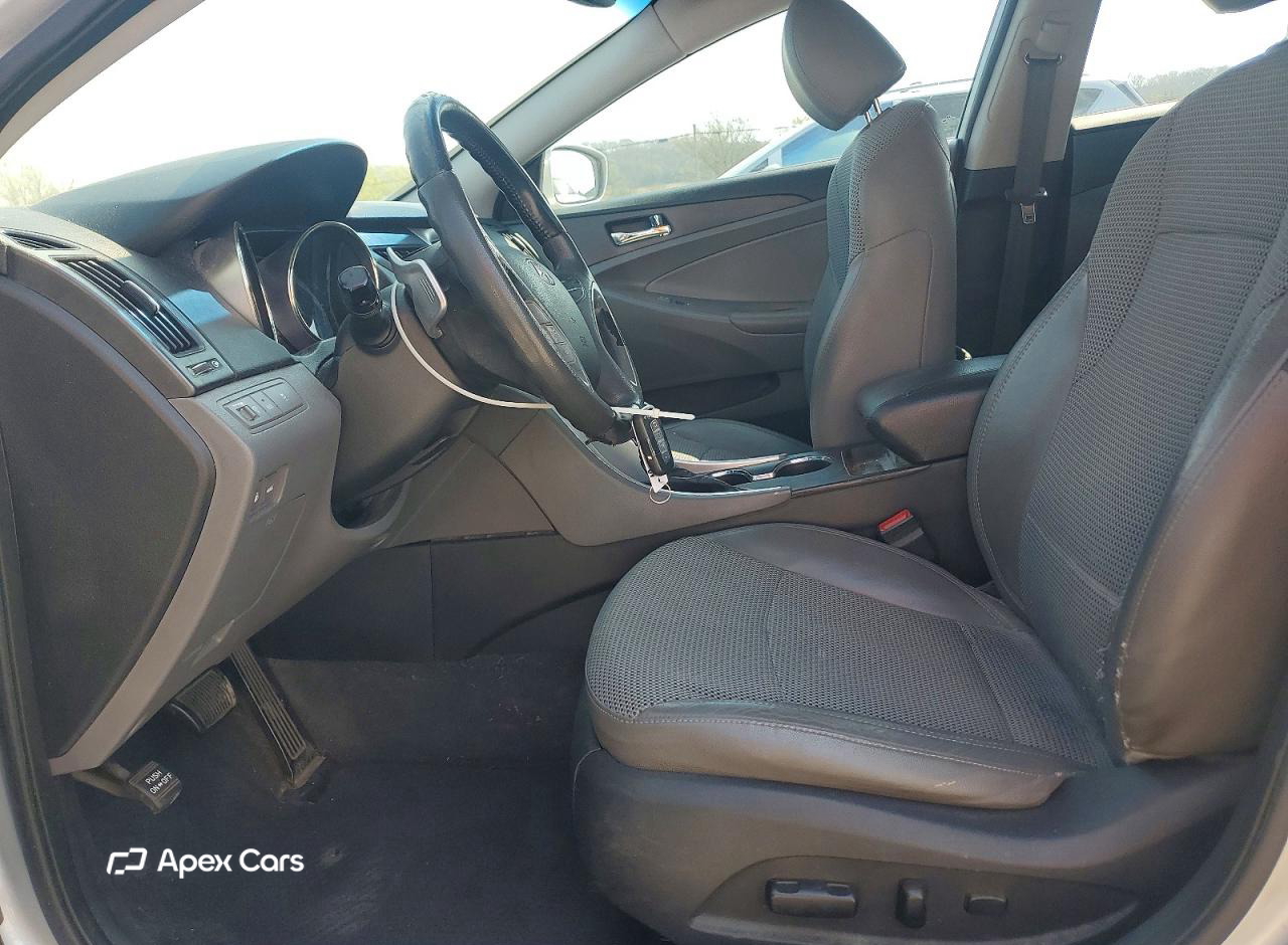 Hyundai Sonata 2011