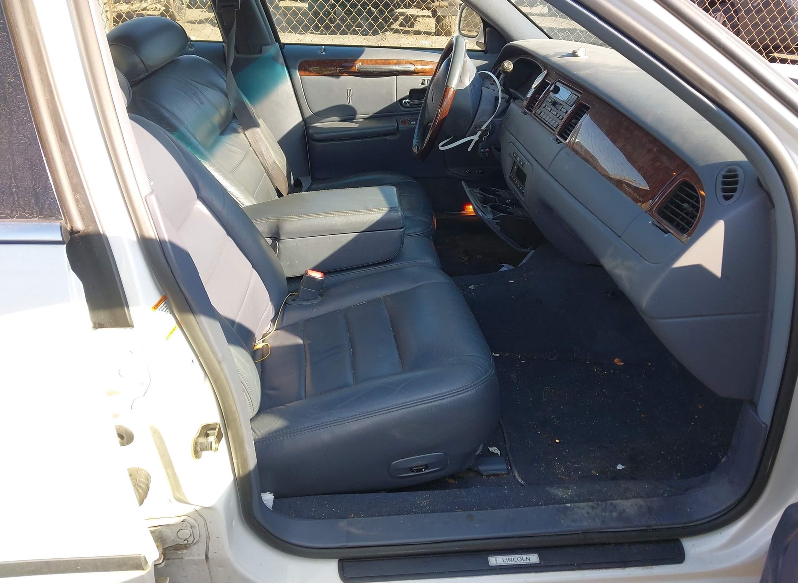 Lincoln Town Car 2001