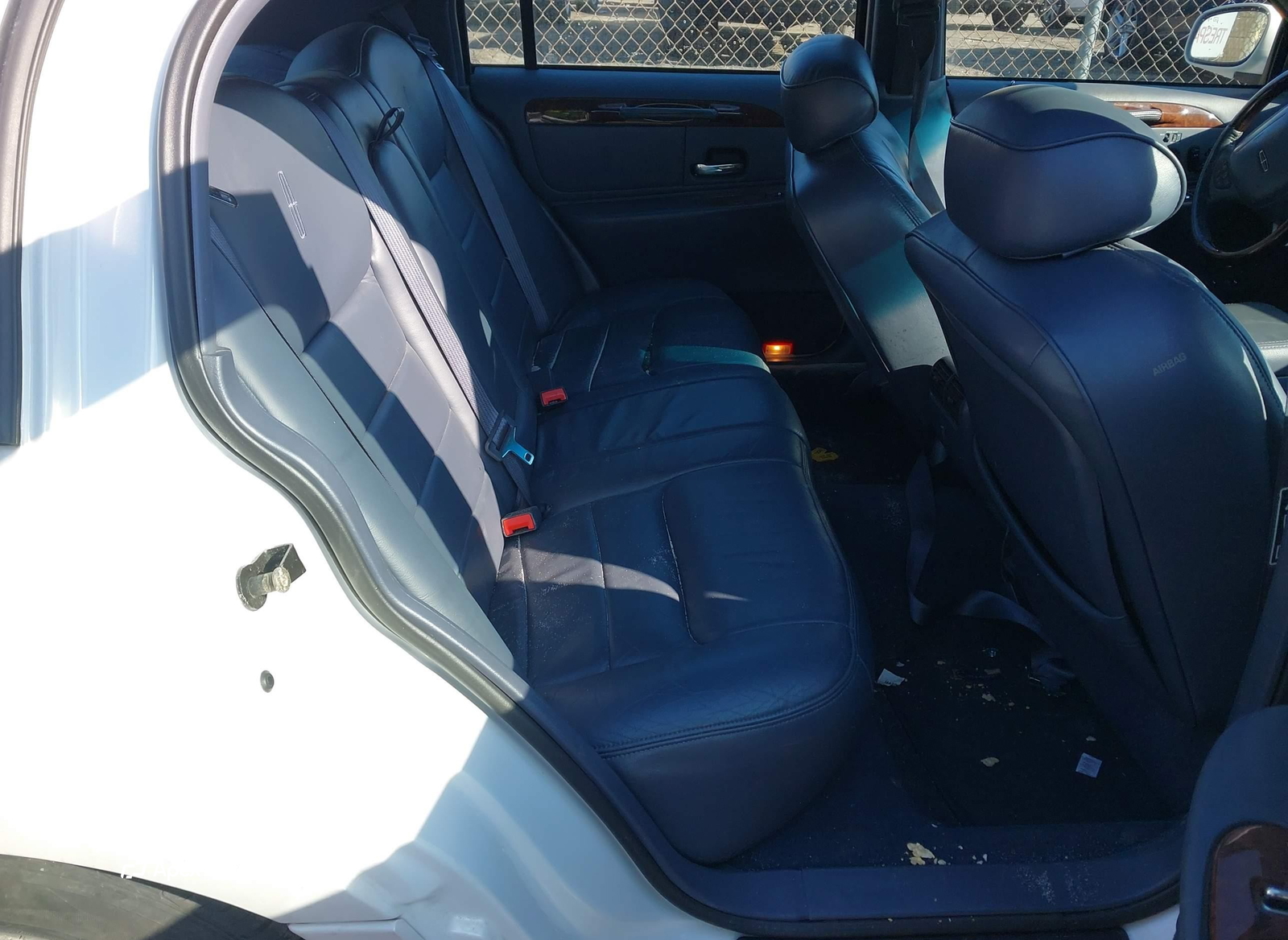 Lincoln Town Car 2001