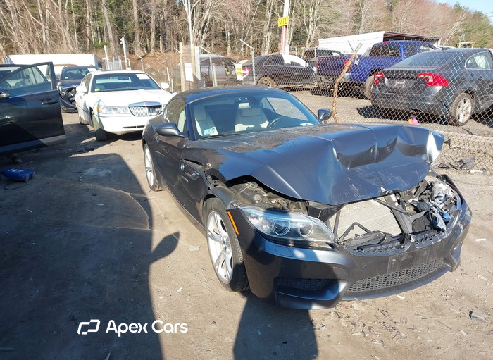 2015 BMW Z4 - Image 1 of 5