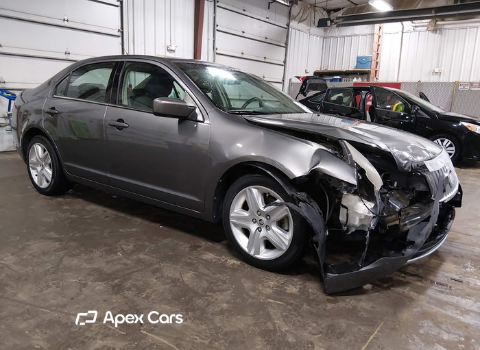 2010 Mercury Milan - Image 1 of 5