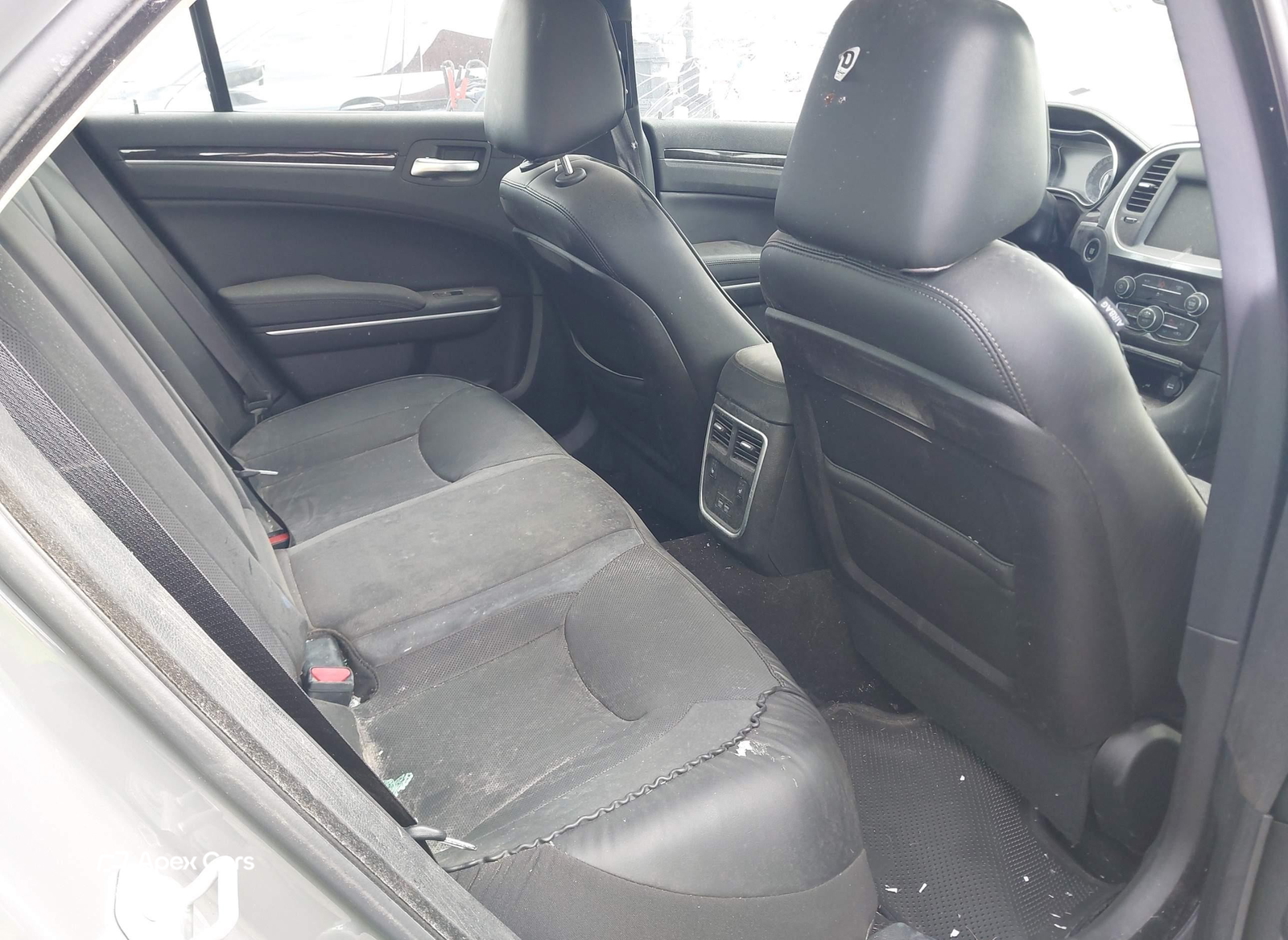 Chrysler 300 2019