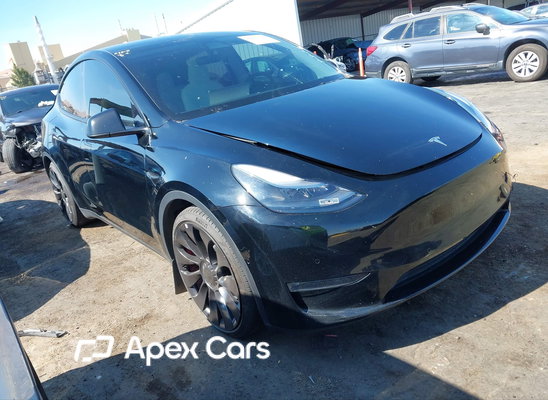 Tesla Model Y 2022 - Image 1 of 17