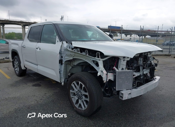 1999 Acura RL - Image 1 of 5