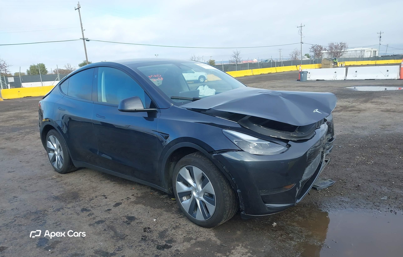 Tesla Model Y 2024