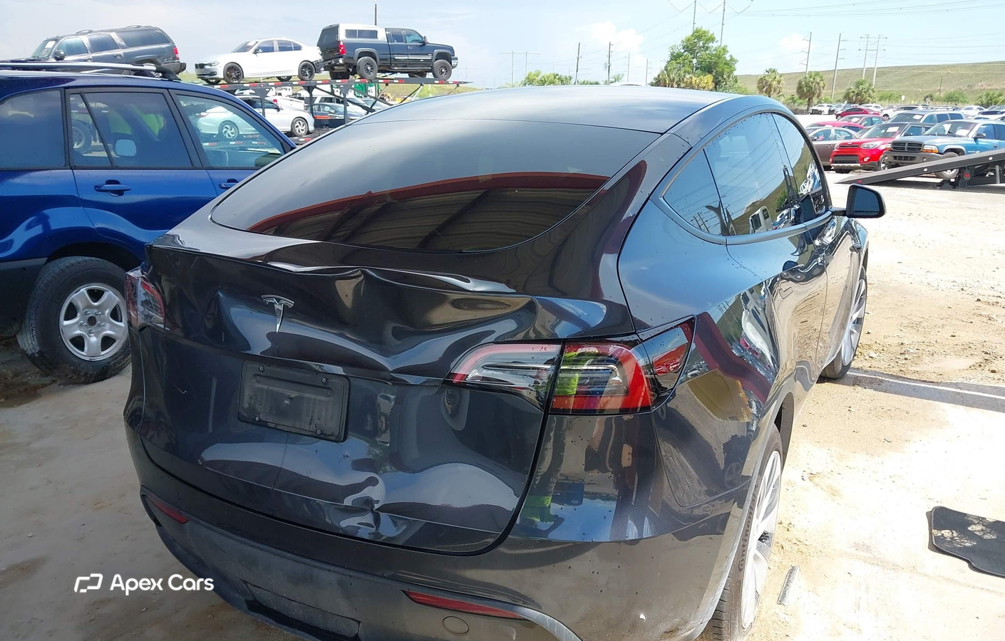 Tesla Model Y 2024