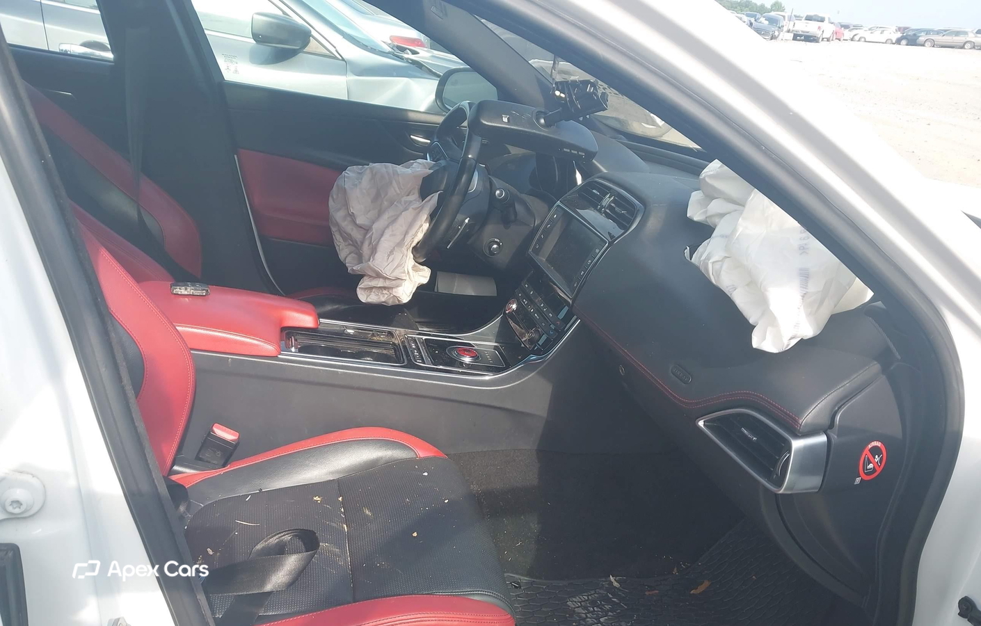 Jaguar XE 2018