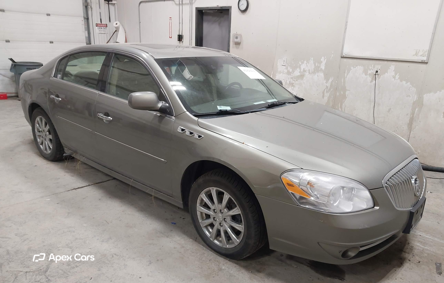 Buick Lucerne 2011