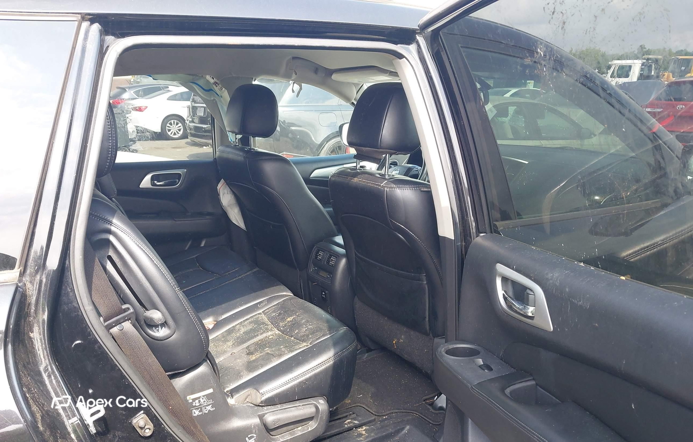 Nissan Pathfinder 2017