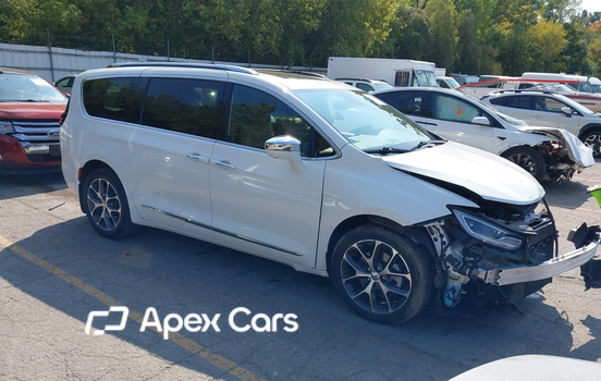 Chrysler Pacifica 2021 - Image 1 of 17