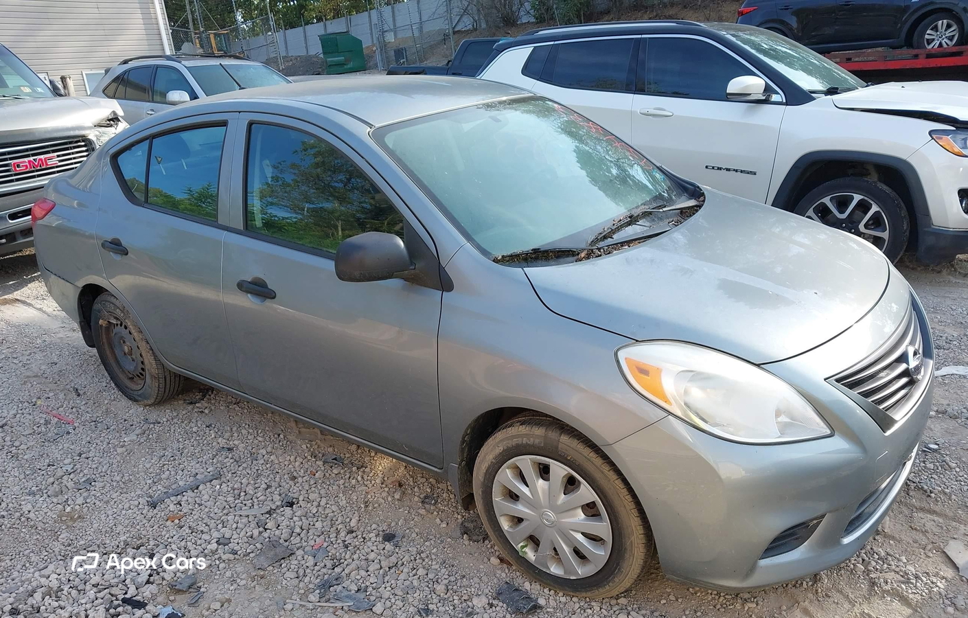 Nissan Versa 2012