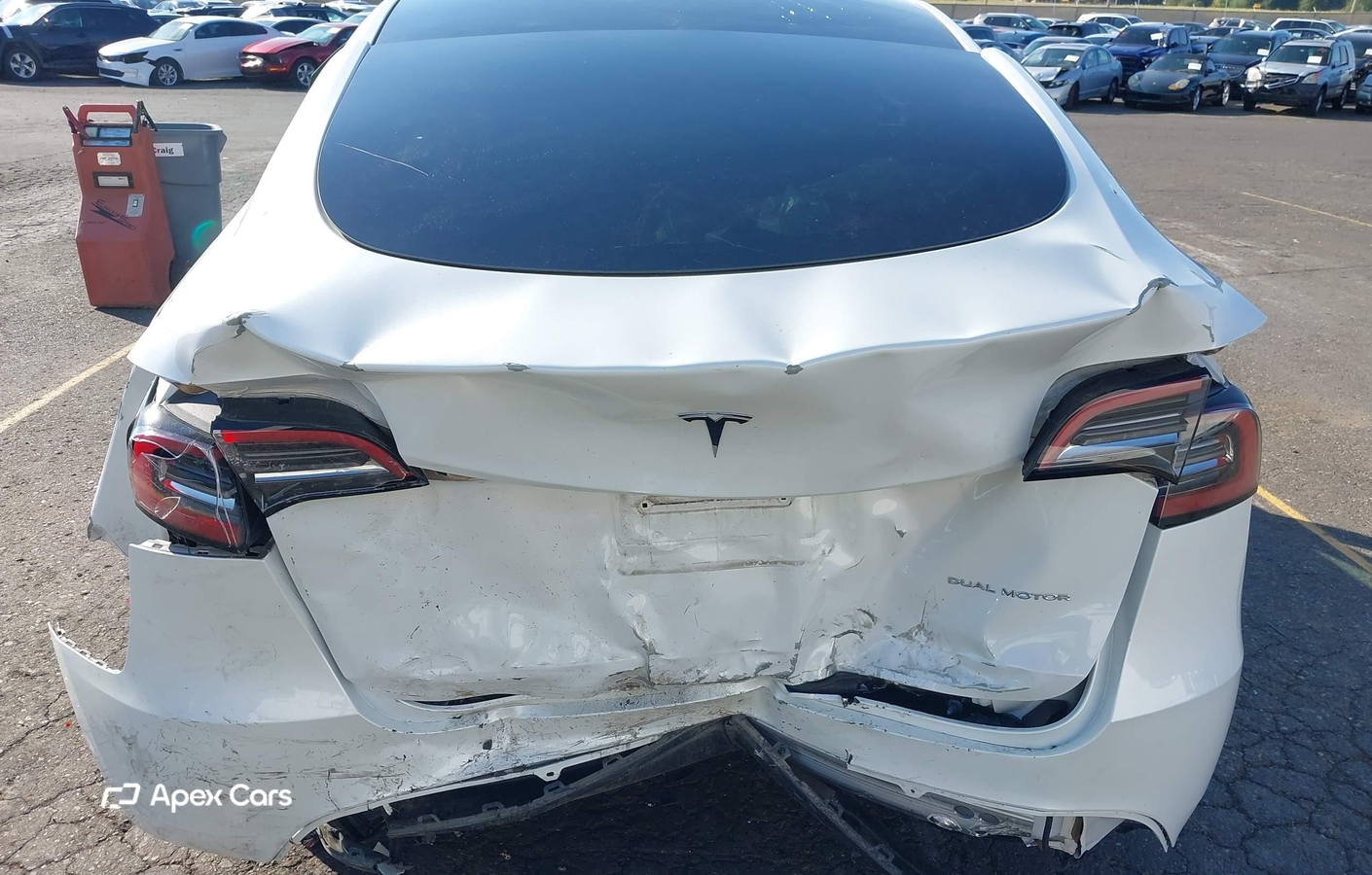 Tesla Model Y 2023