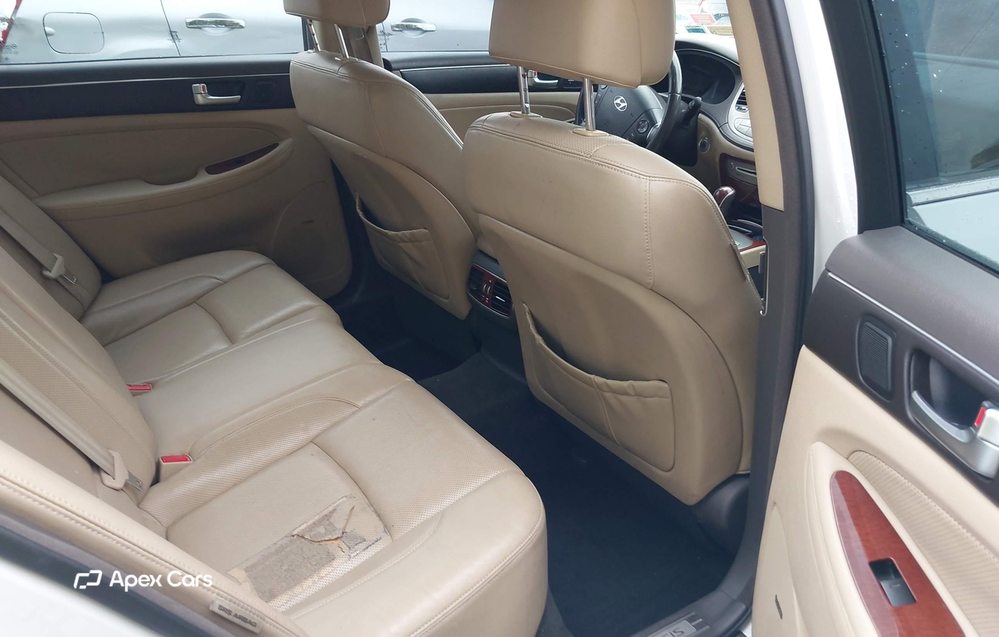 Hyundai Genesis 2012