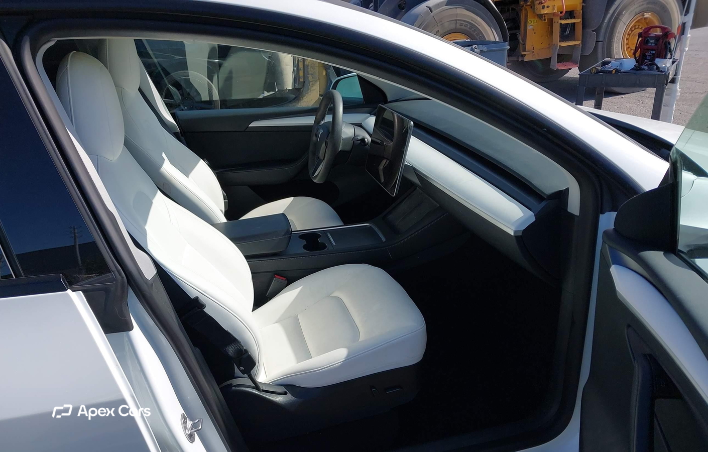 Tesla Model Y 2023