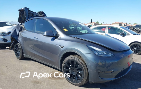 Tesla Model Y 2020 - Image 1 of 17