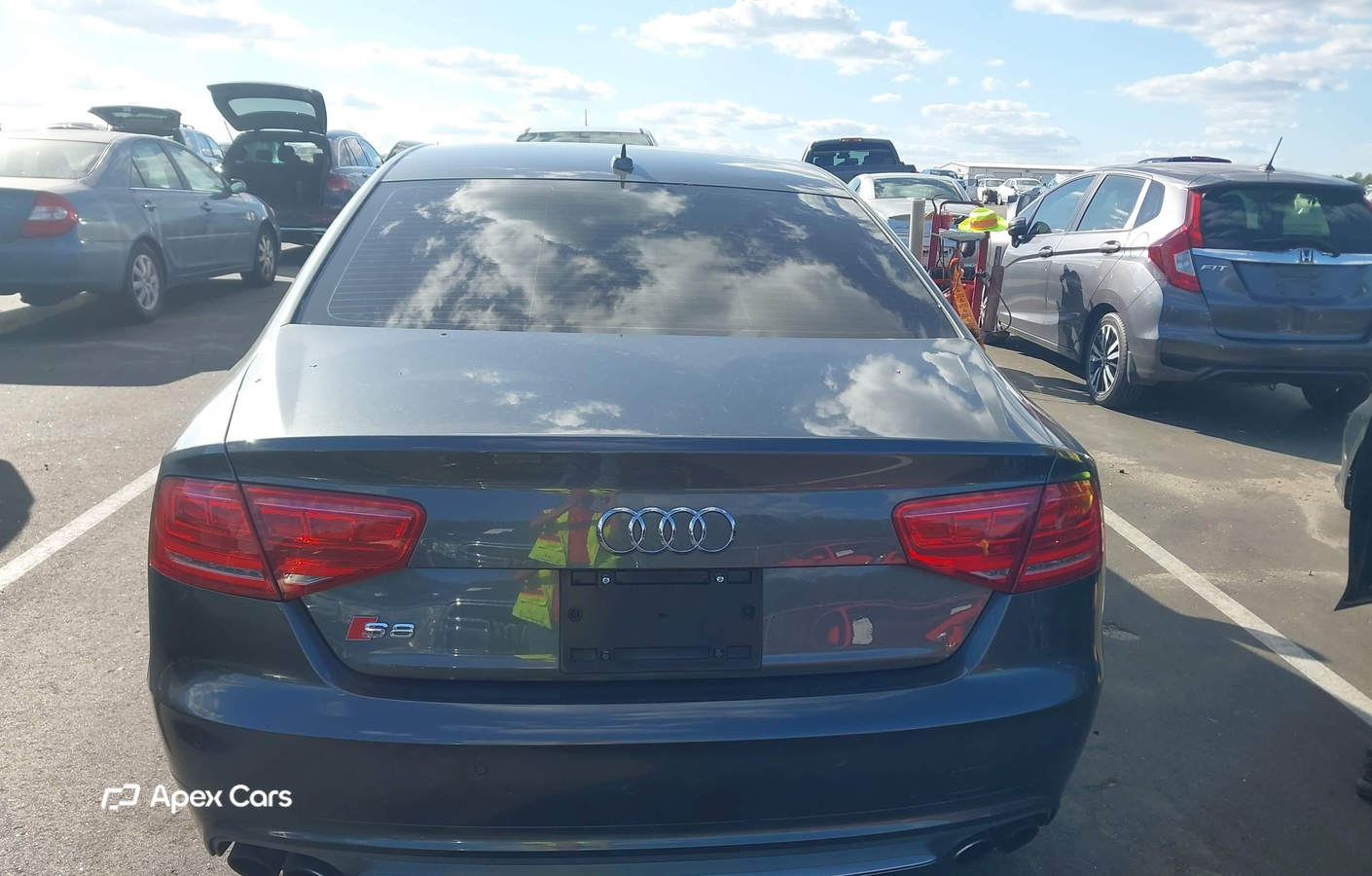 Audi S8 2014