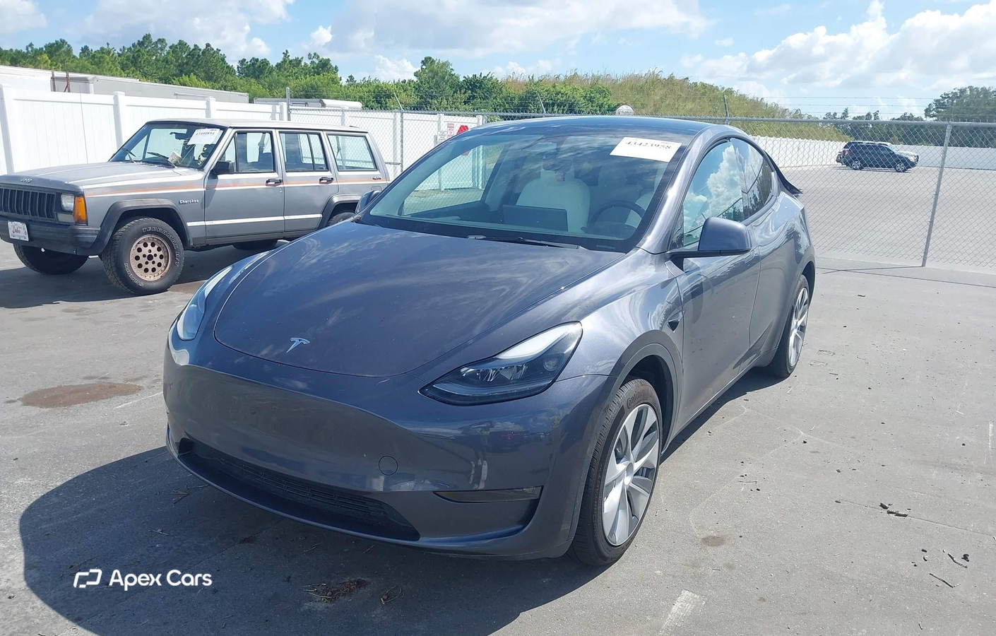 Tesla Model Y 2023