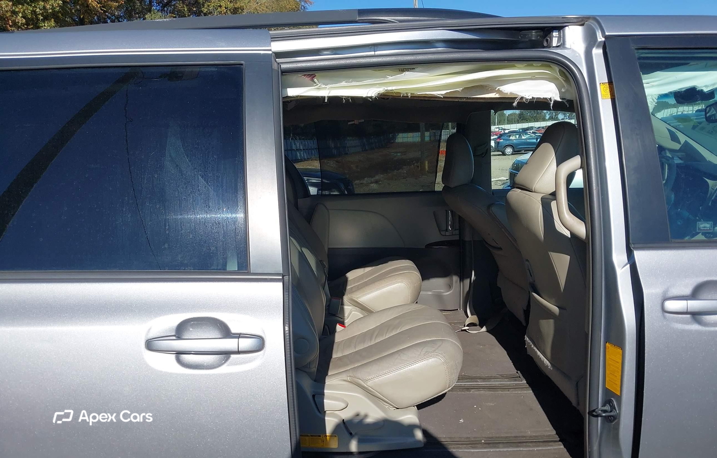 Toyota Sienna 2011