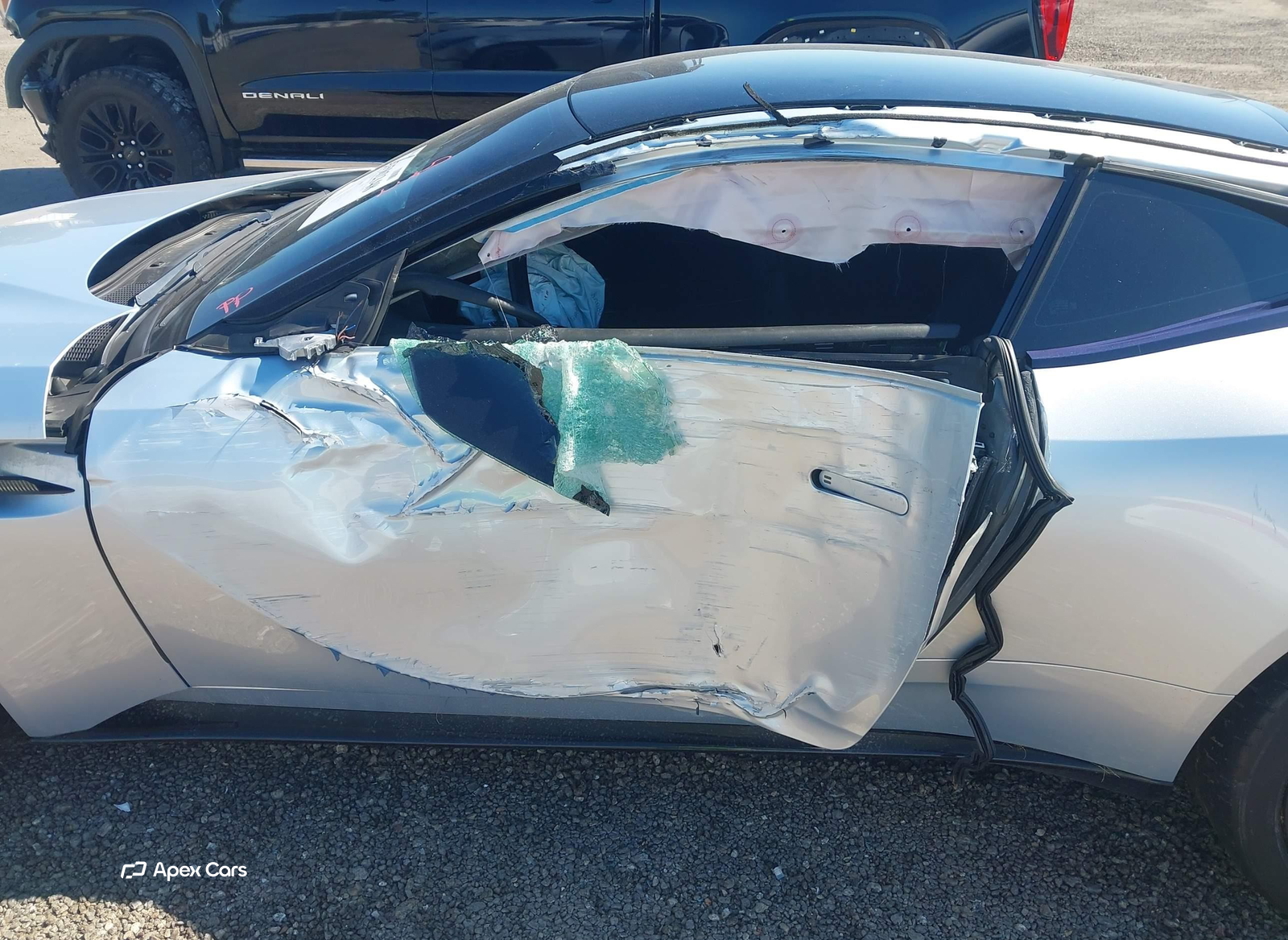 Aston Martin DB11 2019