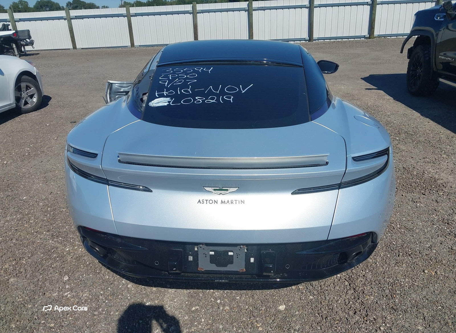 Aston Martin DB11 2019