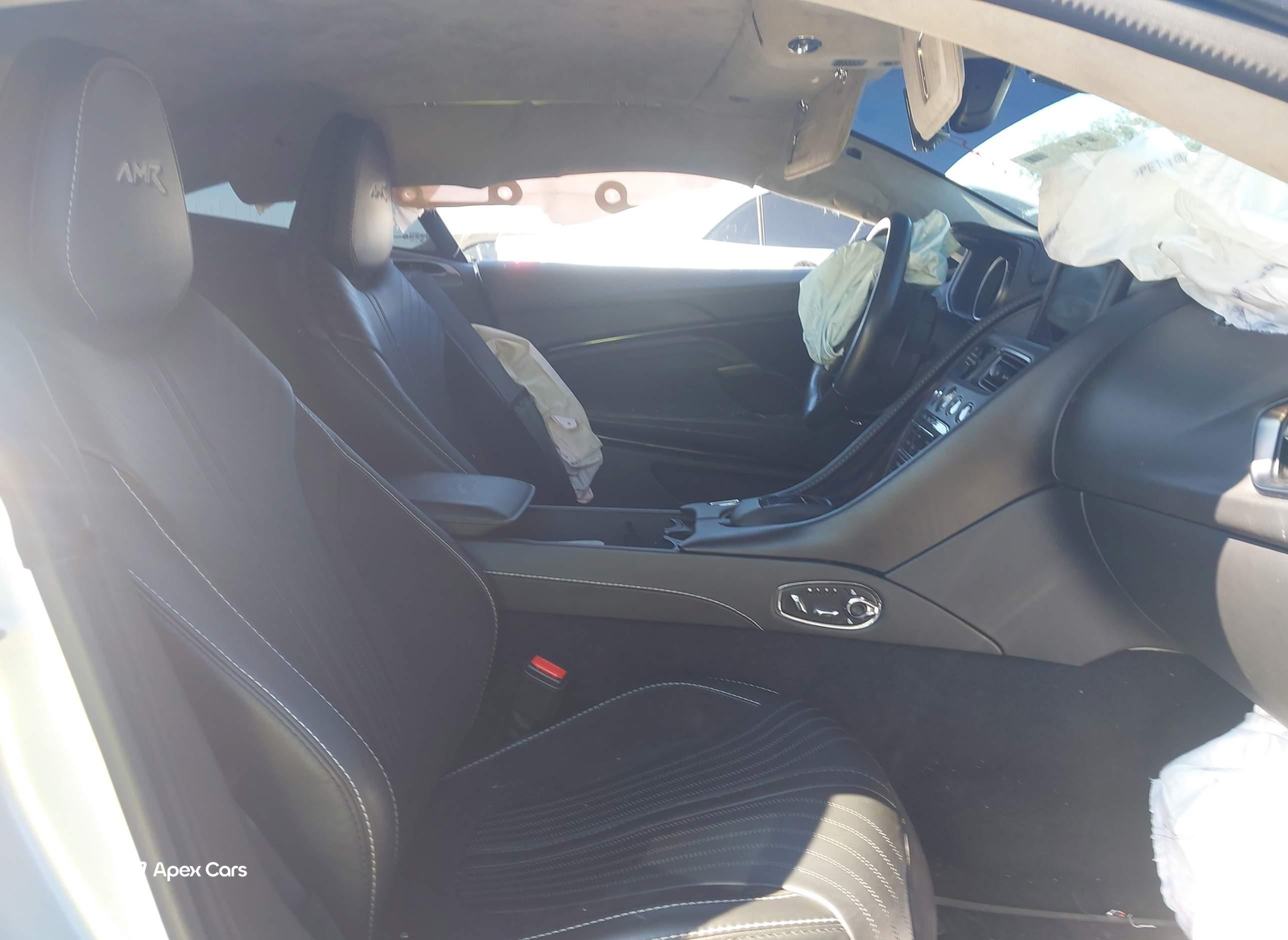 Aston Martin DB11 2019