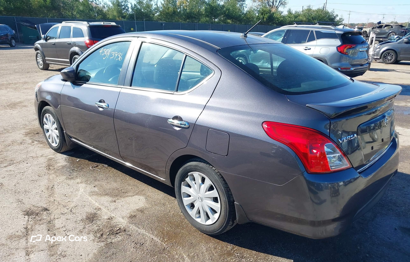 Nissan Versa 2015
