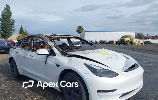 Tesla Model 3 2023 - Image 1 of 16
