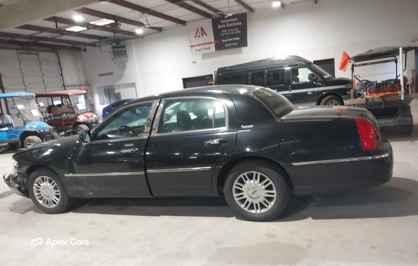 Lincoln Town Car 2010