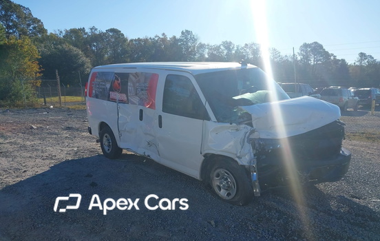 Chevrolet Express 2021 - Image 1 of 17