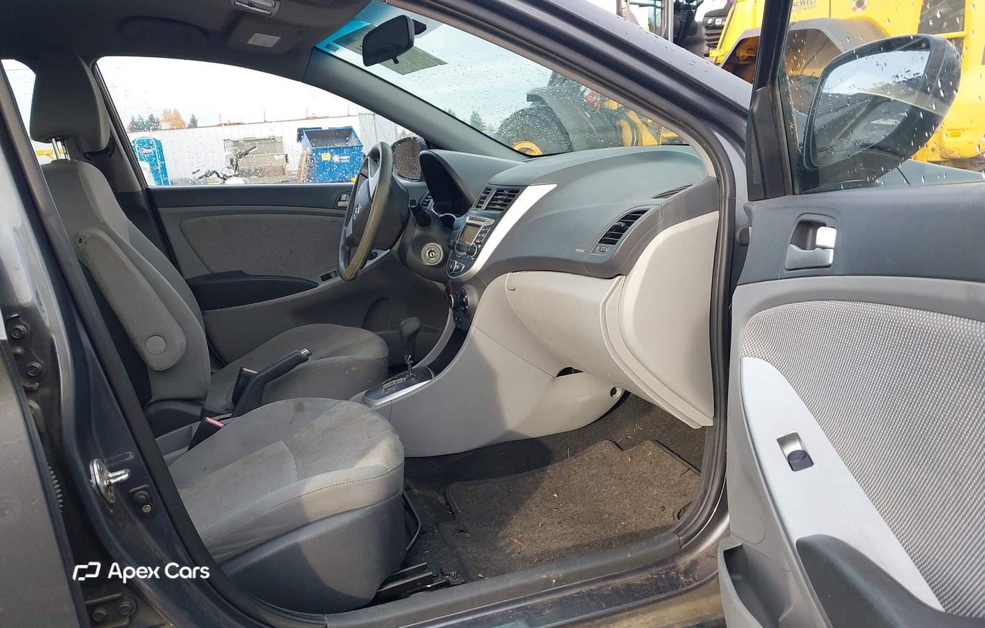 Hyundai Accent 2012