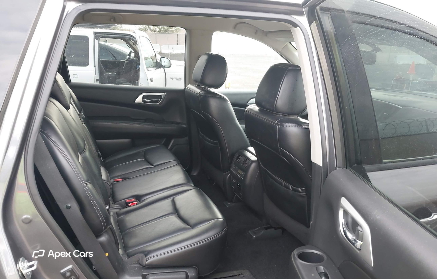 Nissan Pathfinder 2017