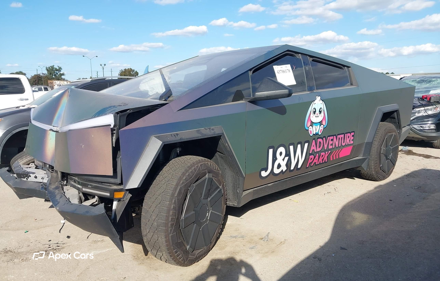 Tesla Cybertruck 2025