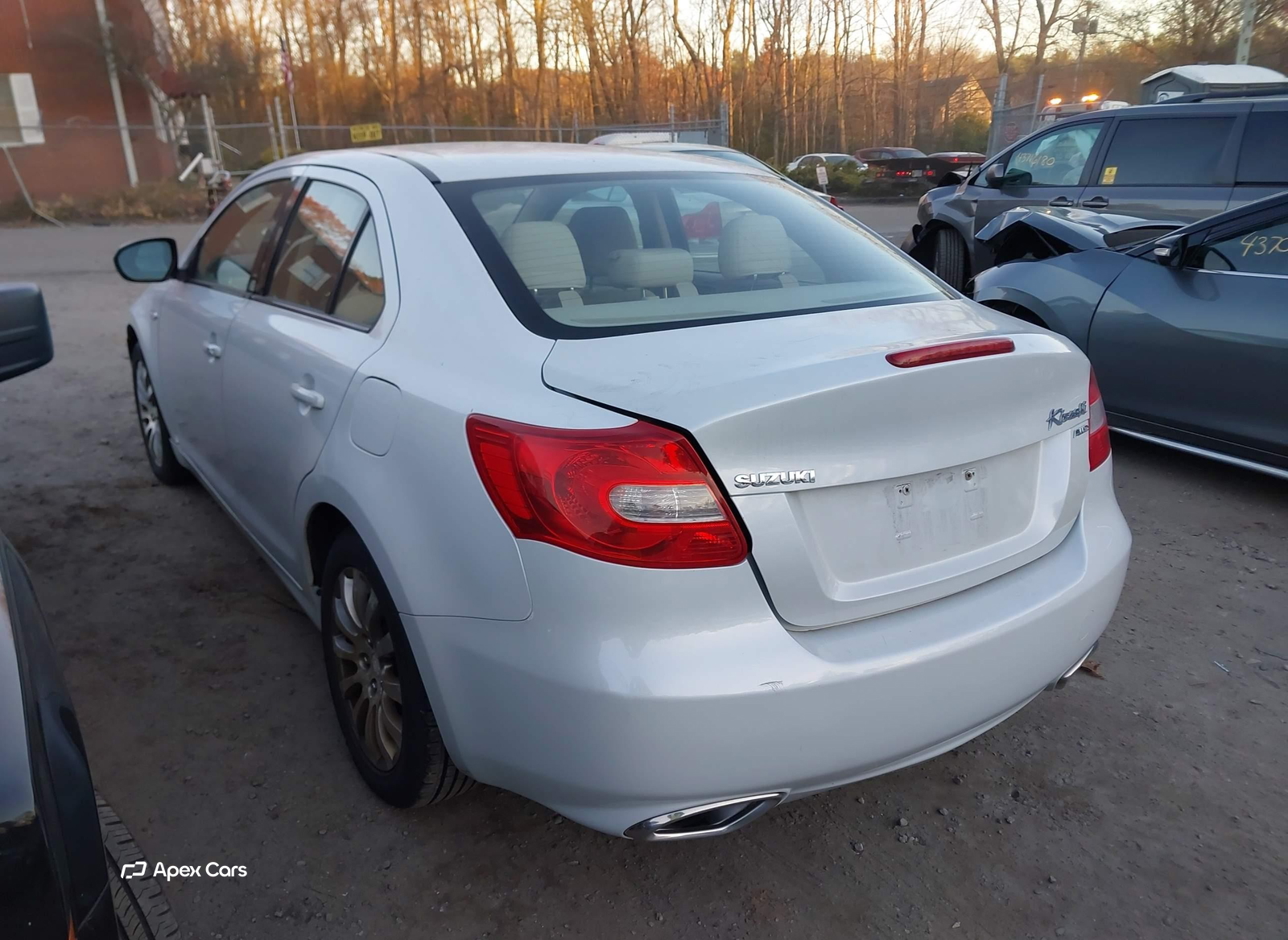 Suzuki Kizashi 2012