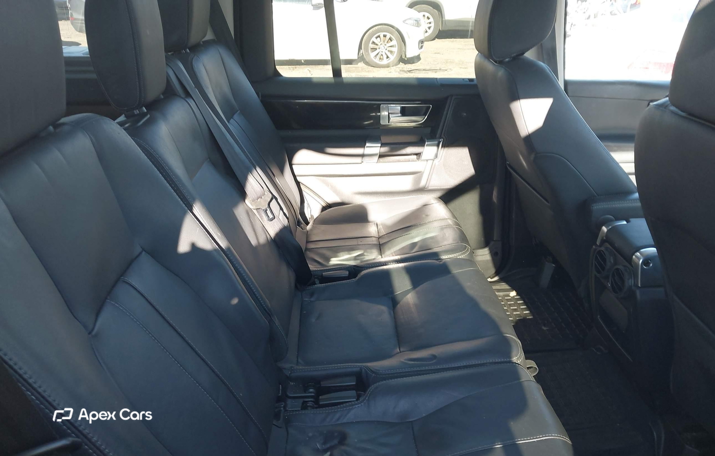 Land Rover LR4 2016