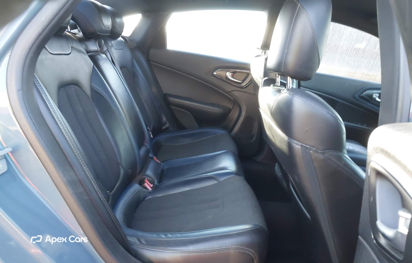 Chrysler 200 2015