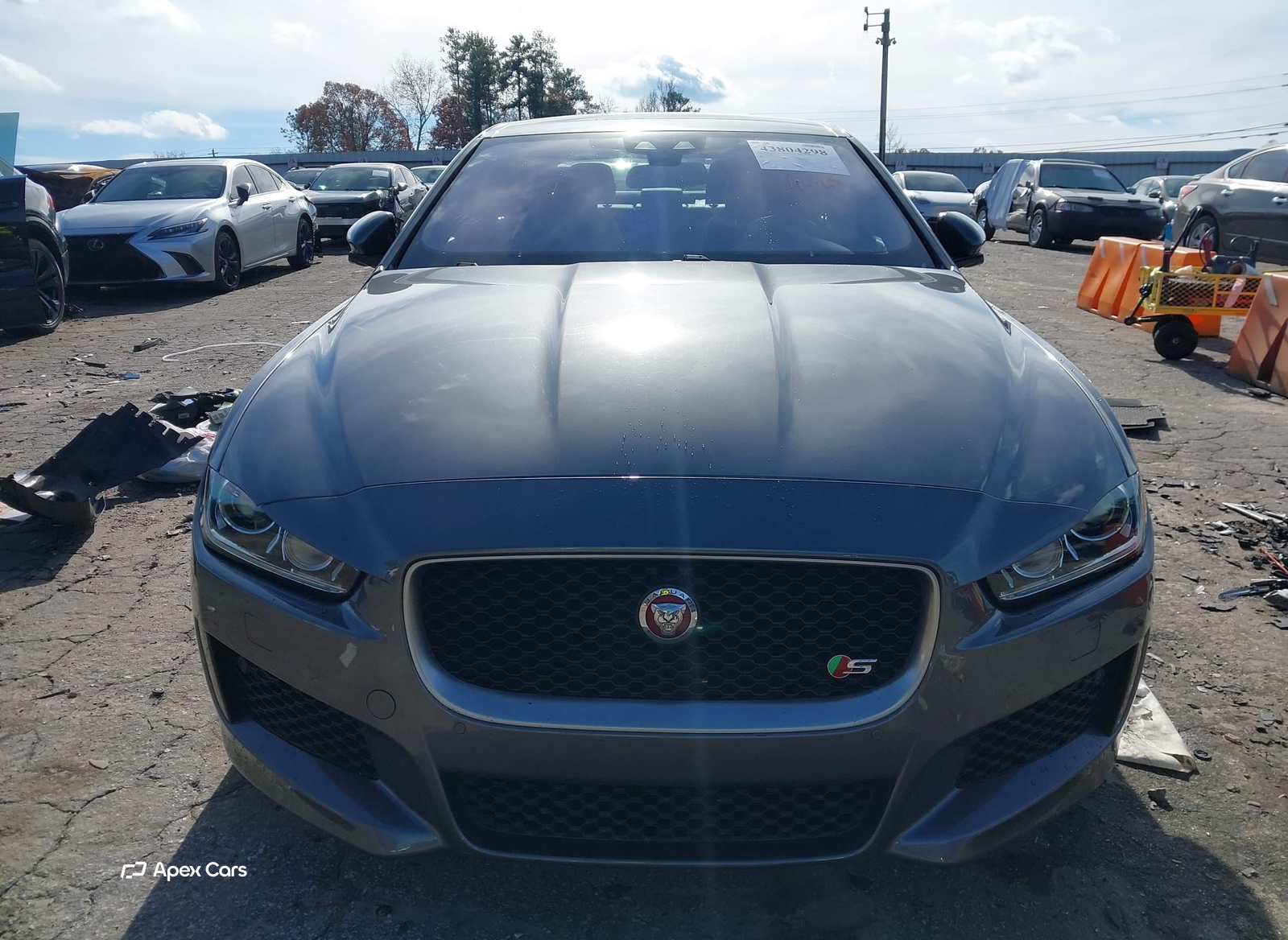 Jaguar XE 2018