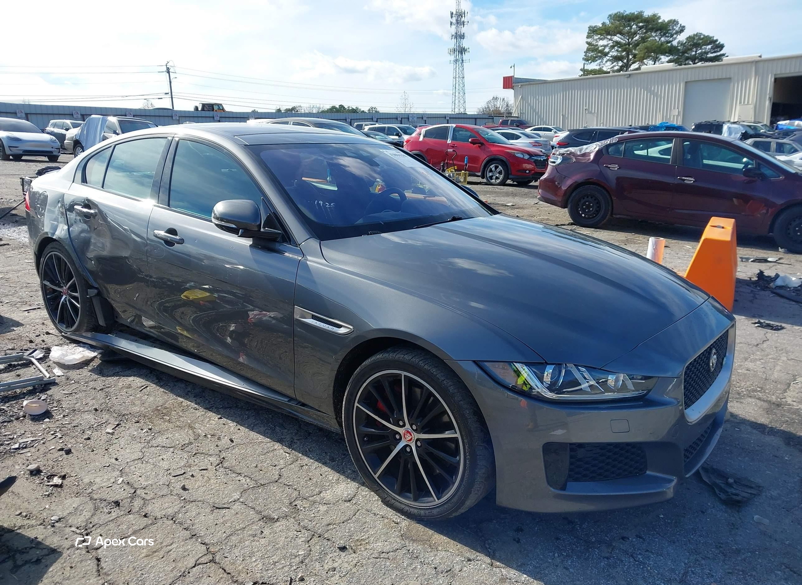 Jaguar XE 2018
