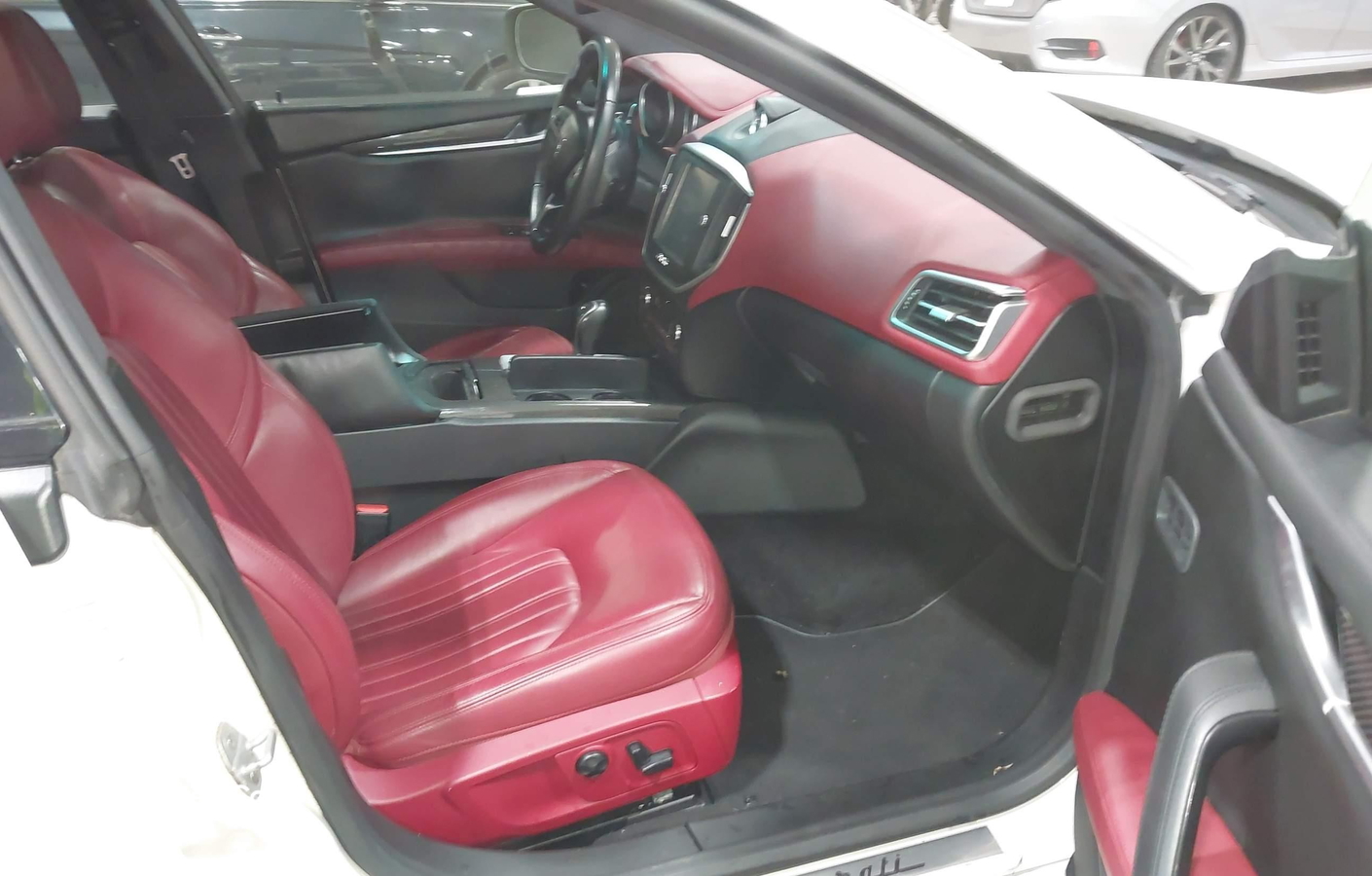 Maserati Ghibli 2015