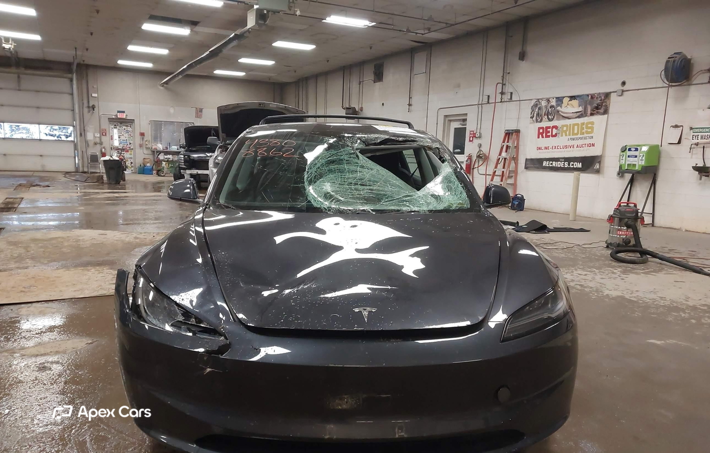 Tesla Model 3 2024